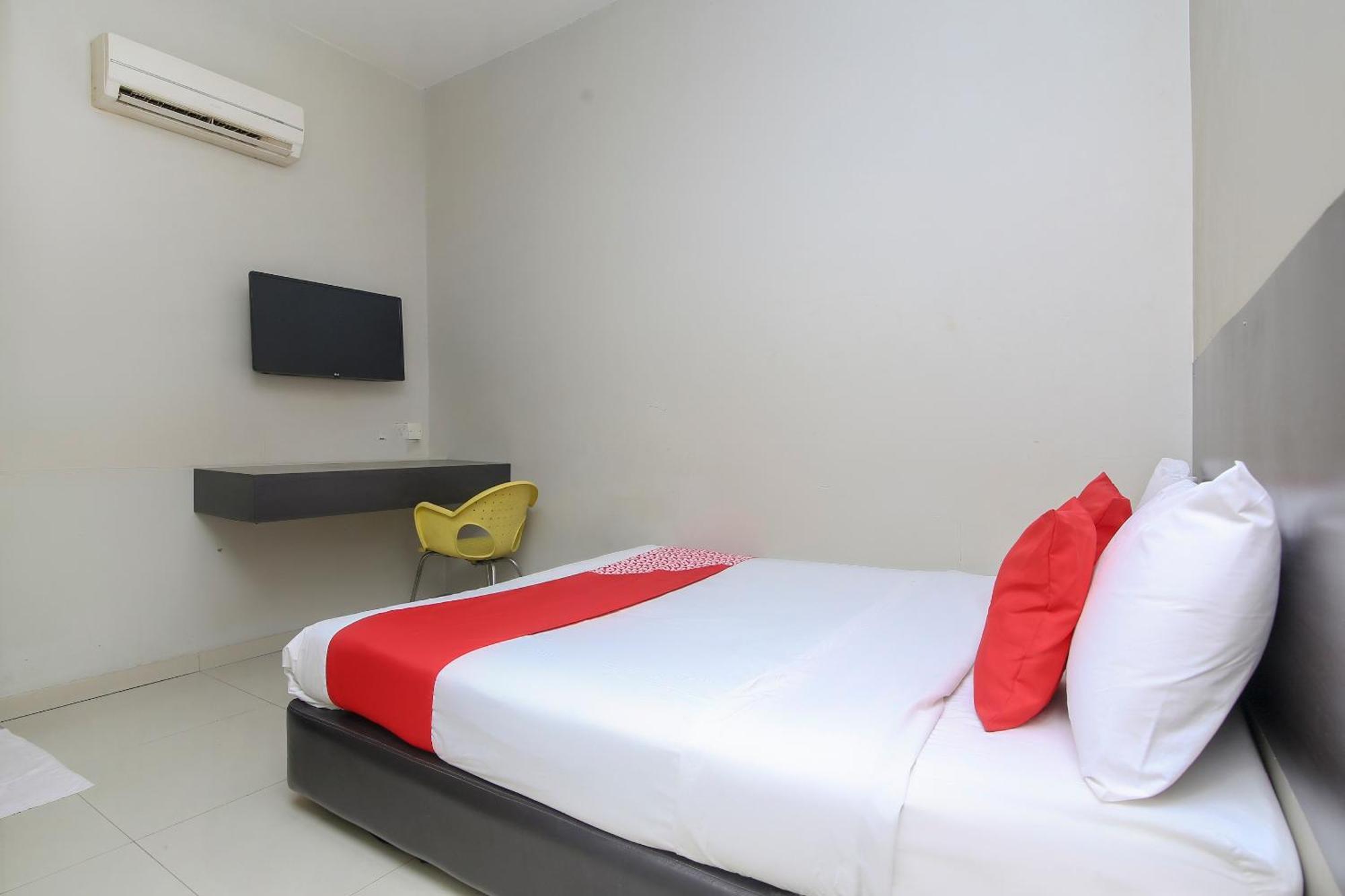 Nice Stay Three Six Five Services Kuching Bagian luar foto