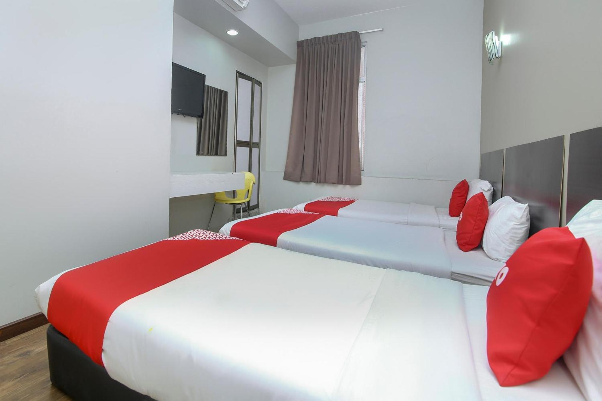 Nice Stay Three Six Five Services Kuching Bagian luar foto