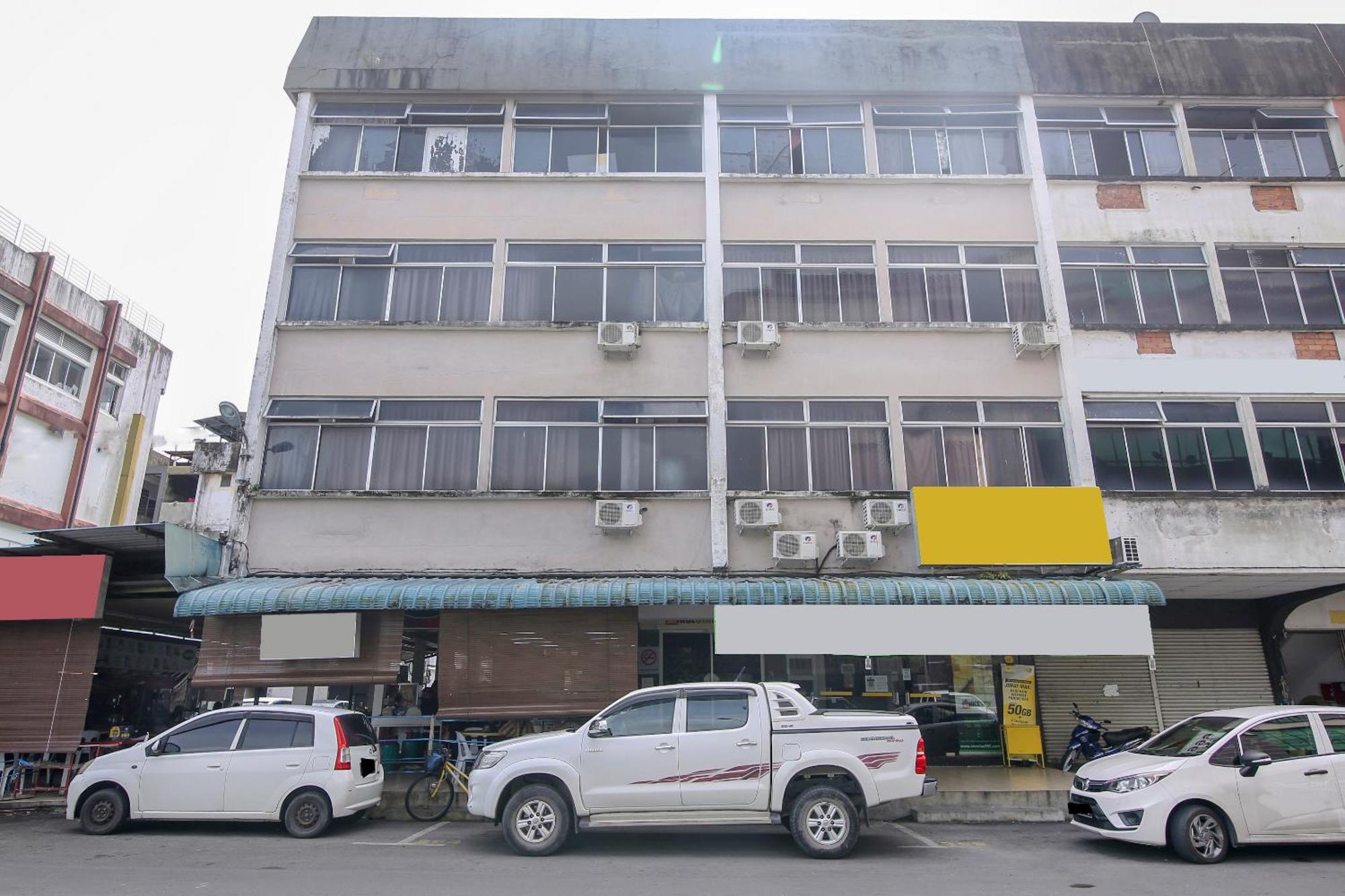 Nice Stay Three Six Five Services Kuching Bagian luar foto