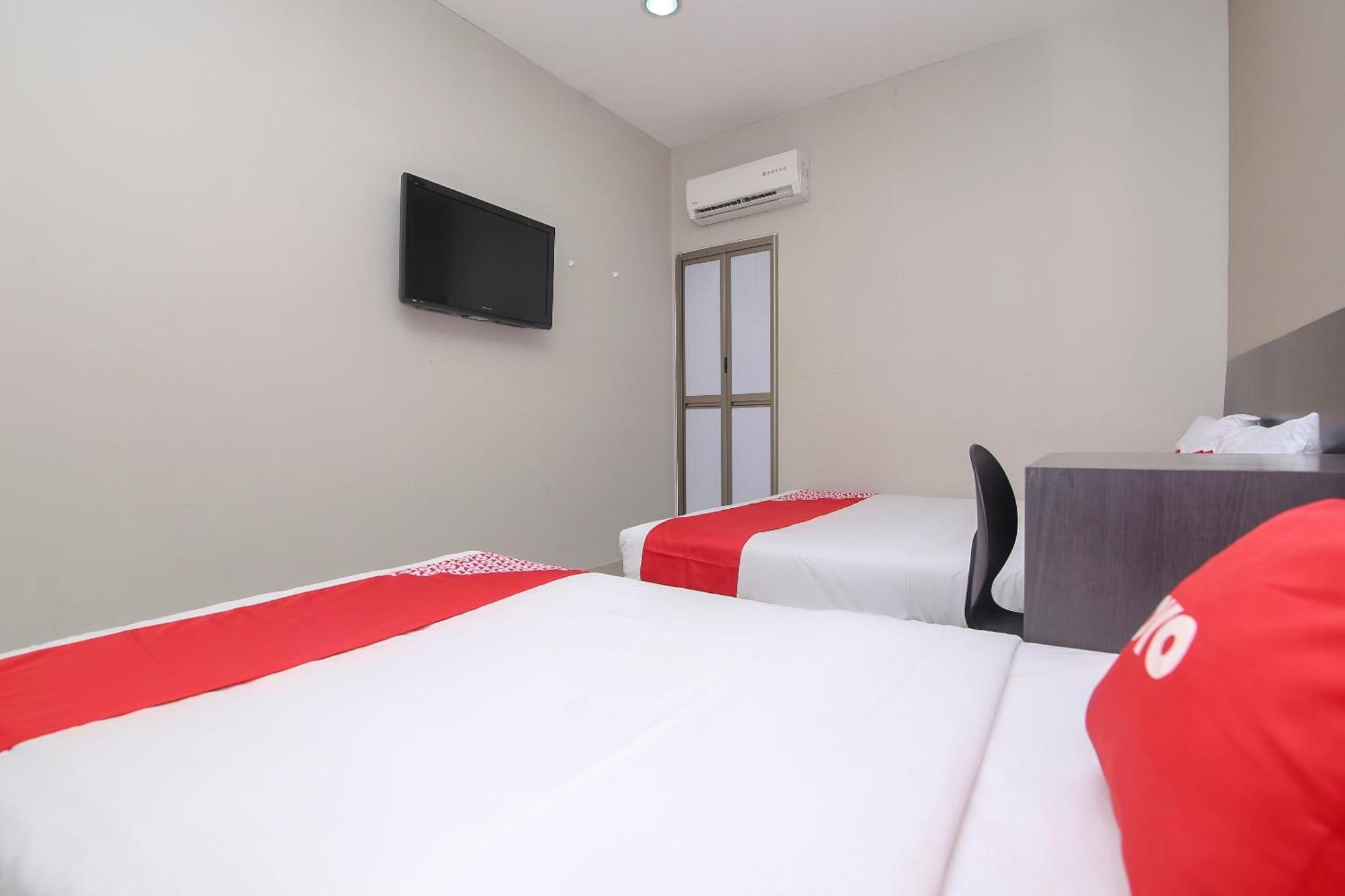 Nice Stay Three Six Five Services Kuching Bagian luar foto