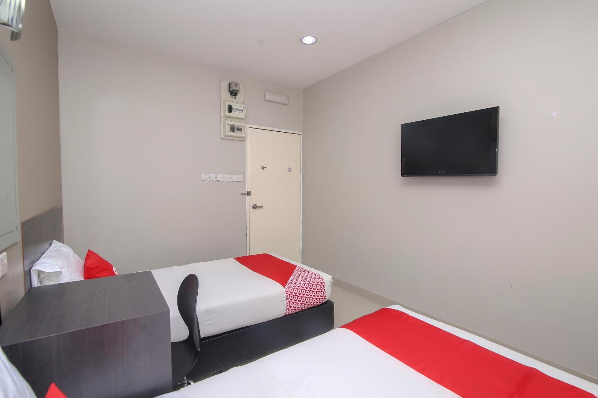 Nice Stay Three Six Five Services Kuching Bagian luar foto