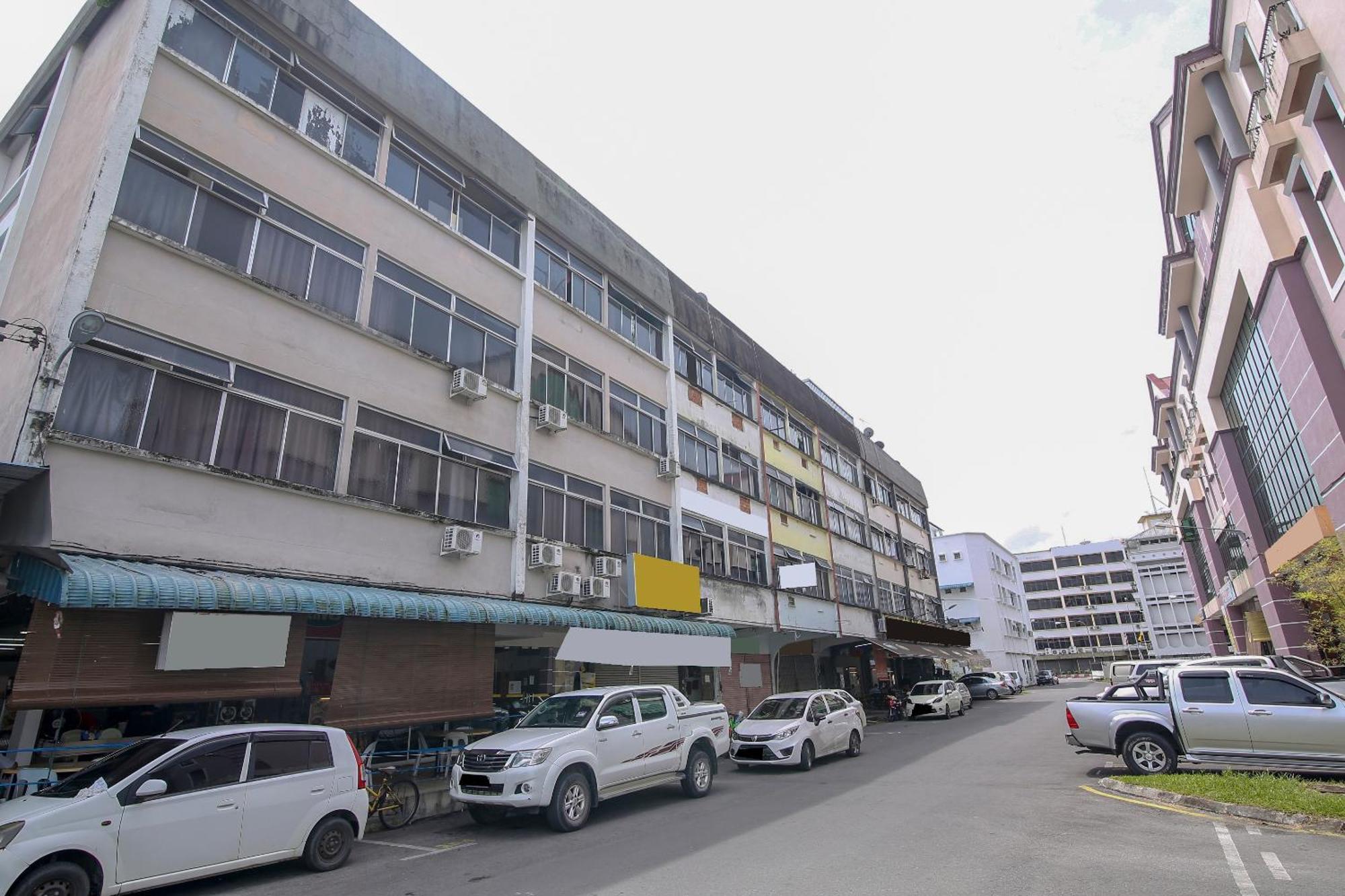 Nice Stay Three Six Five Services Kuching Bagian luar foto