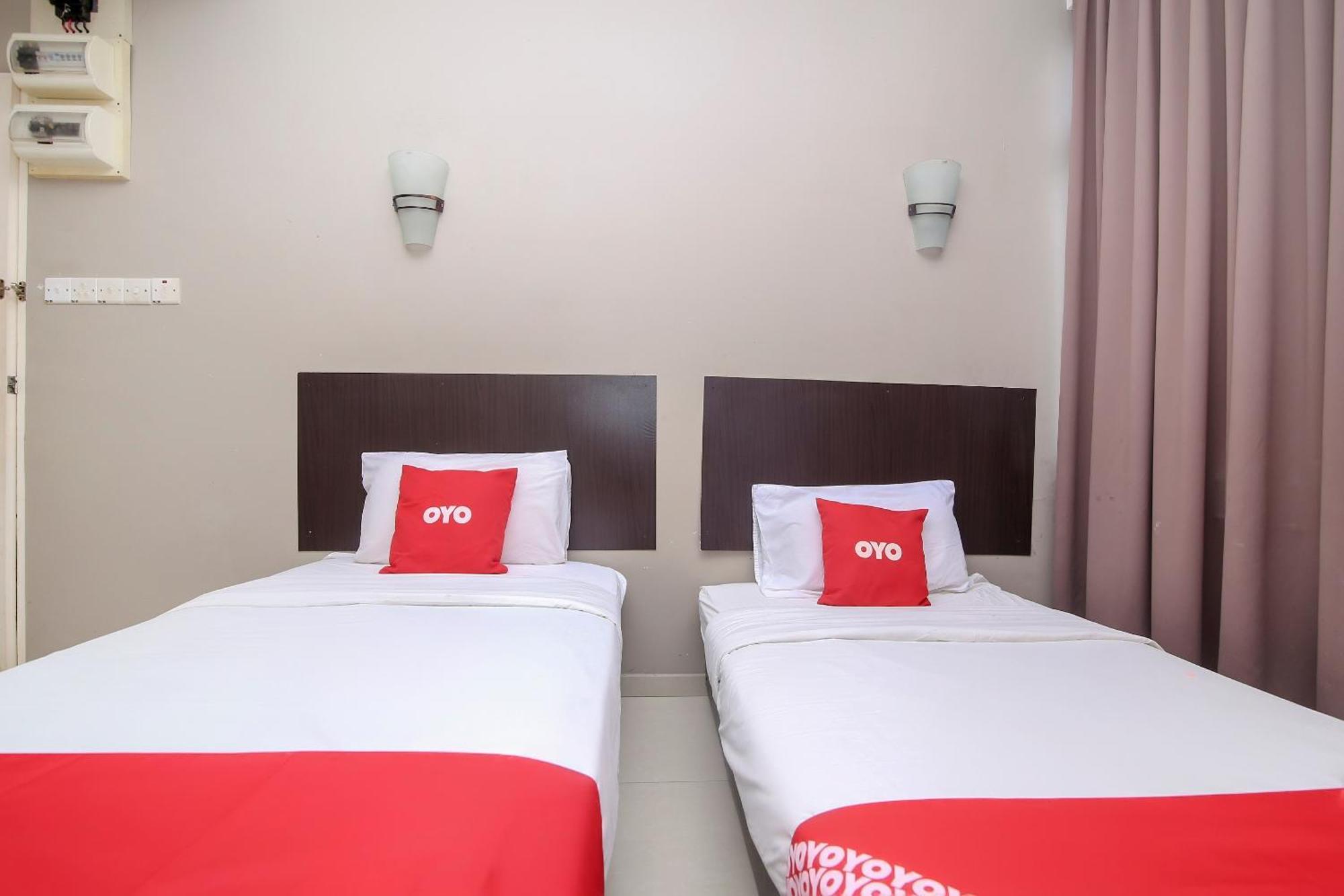 Nice Stay Three Six Five Services Kuching Bagian luar foto