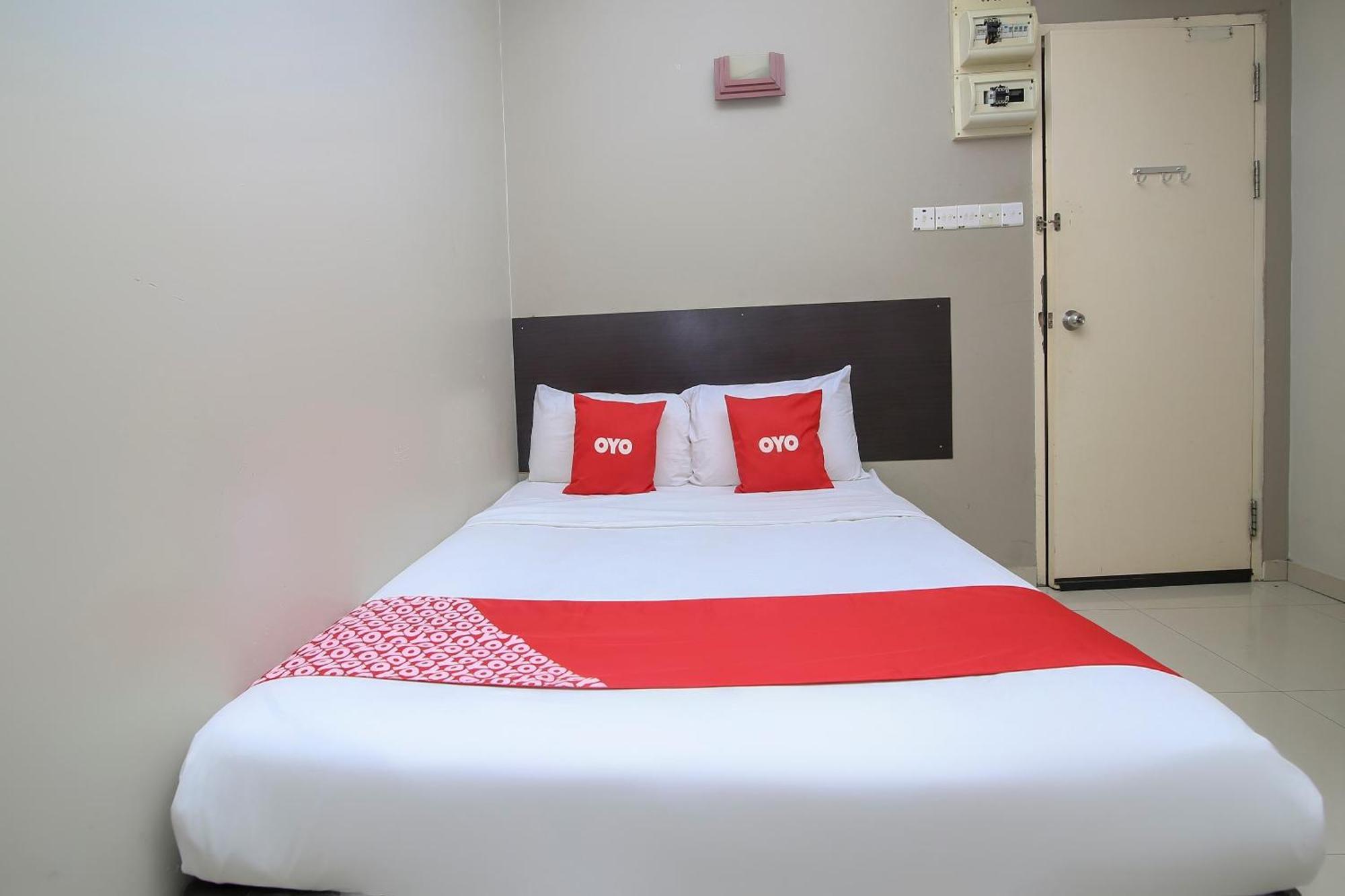 Nice Stay Three Six Five Services Kuching Bagian luar foto
