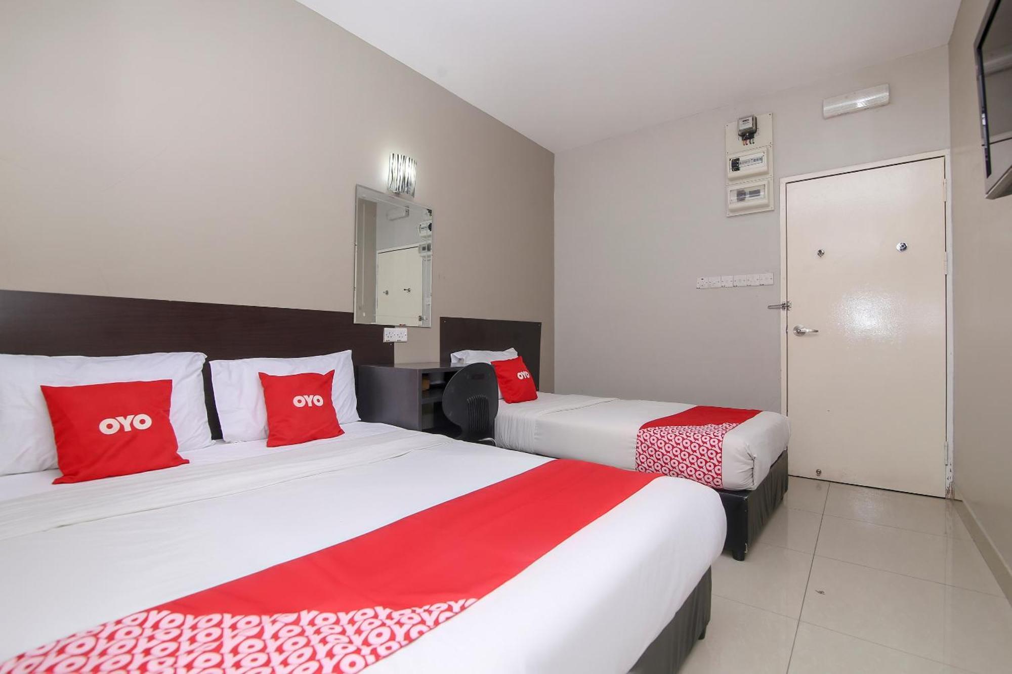 Nice Stay Three Six Five Services Kuching Bagian luar foto